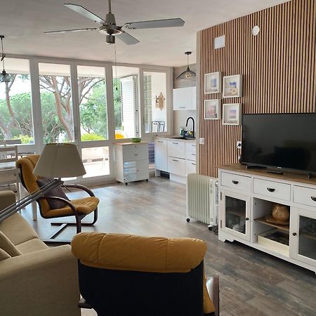 Politur Apartment Кастел Пладжа де Аро Екстериор снимка